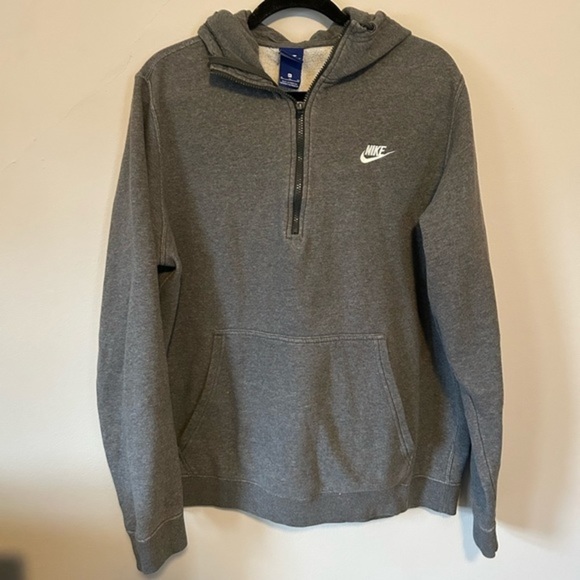 Nike Tops - Gray Nike Sweatshirt